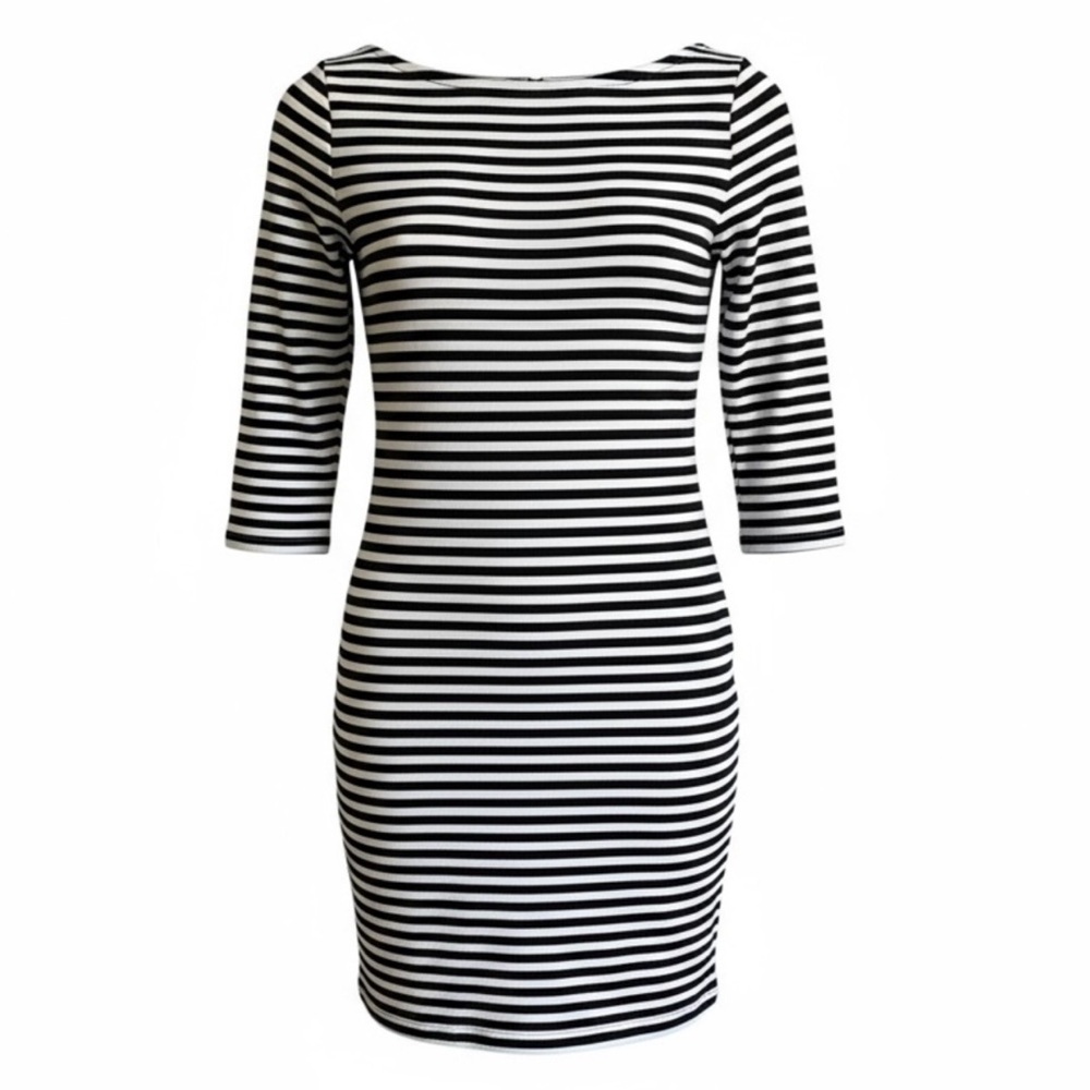 Xhilaration Black and White Stripe Boatneck 3/4 Sleeve Dress Size Small